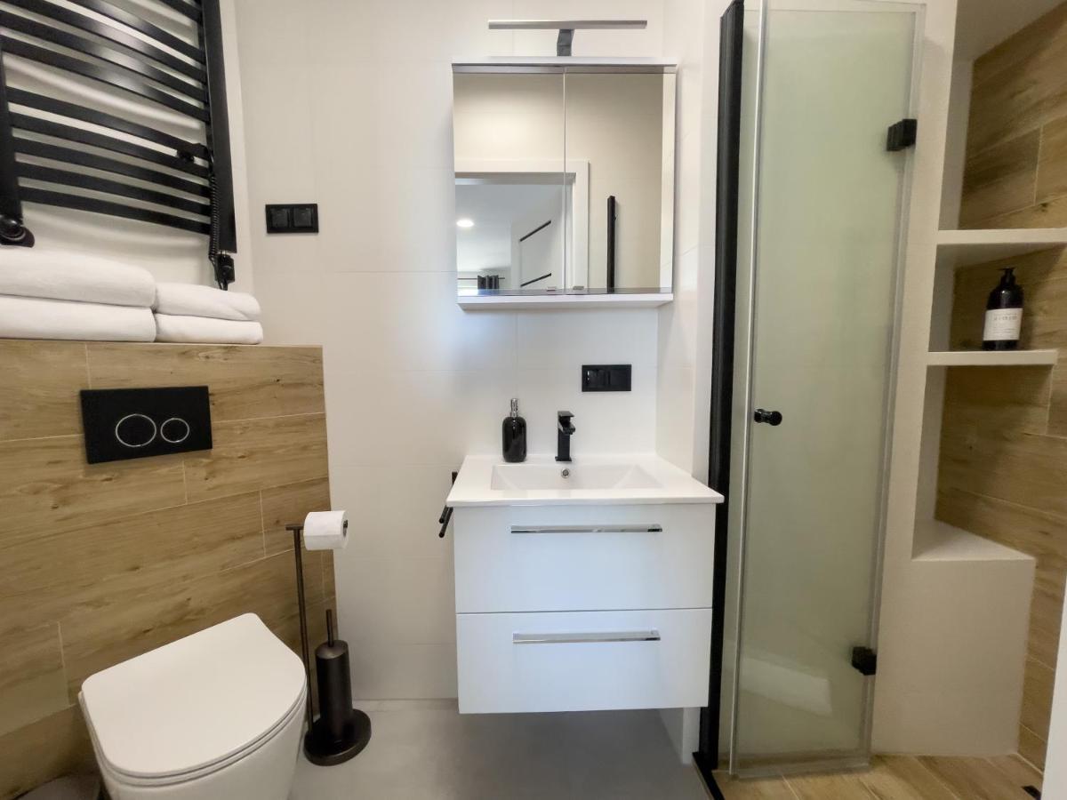 Urban Apartments Premium Baildona 18A, Free Garage, Self Check-In Катовице Экстерьер фото
