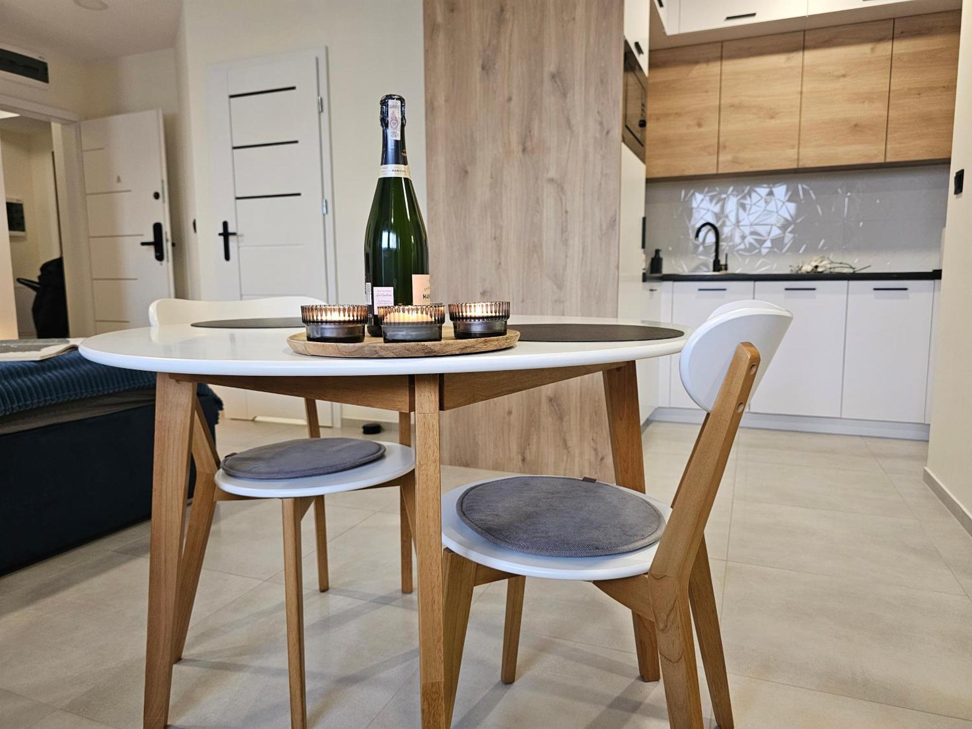 Urban Apartments Premium Baildona 18A, Free Garage, Self Check-In Катовице Экстерьер фото